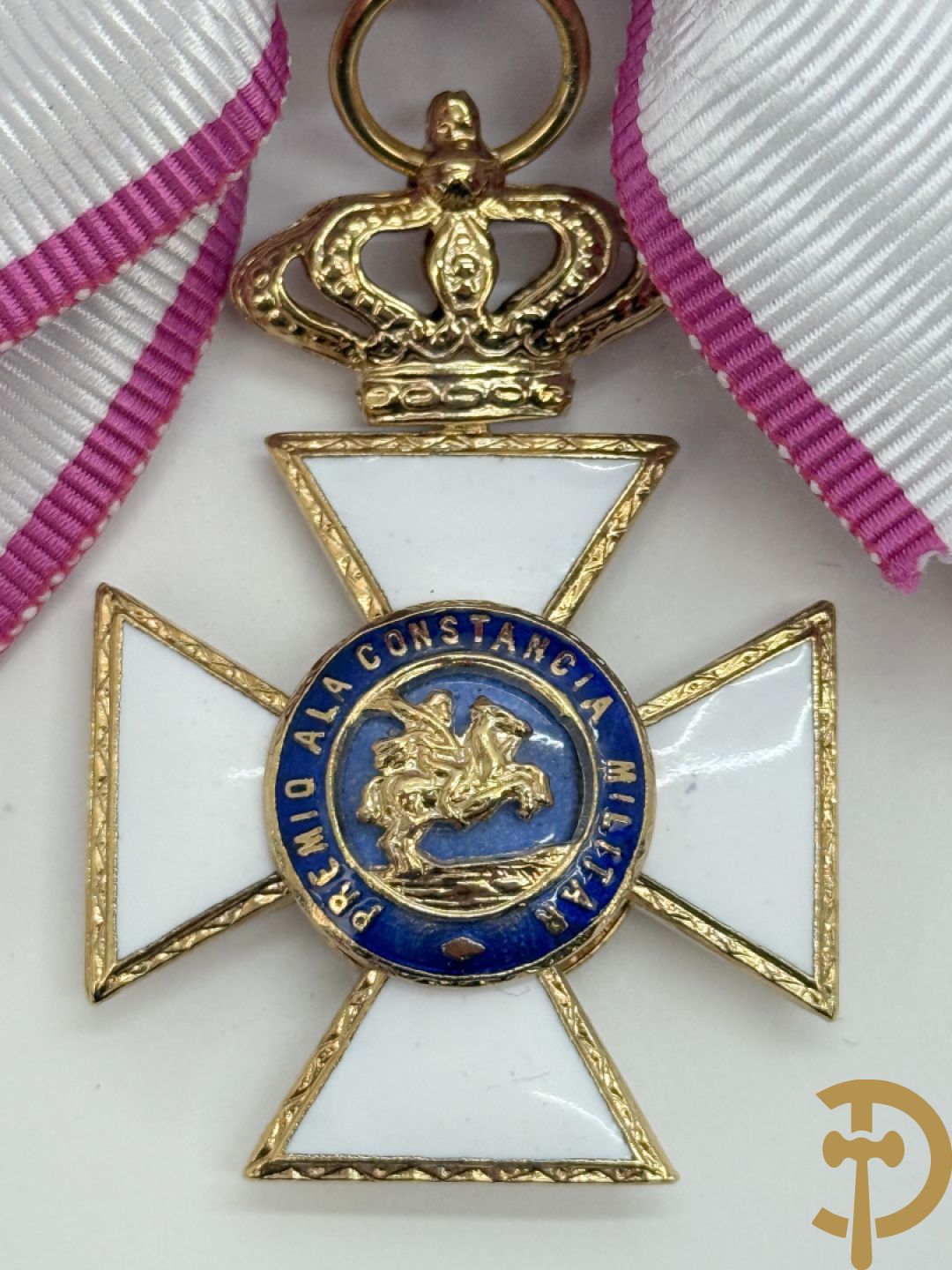 Grootkruis en borstster in de Orde van Sint-Hermengilde Spanje