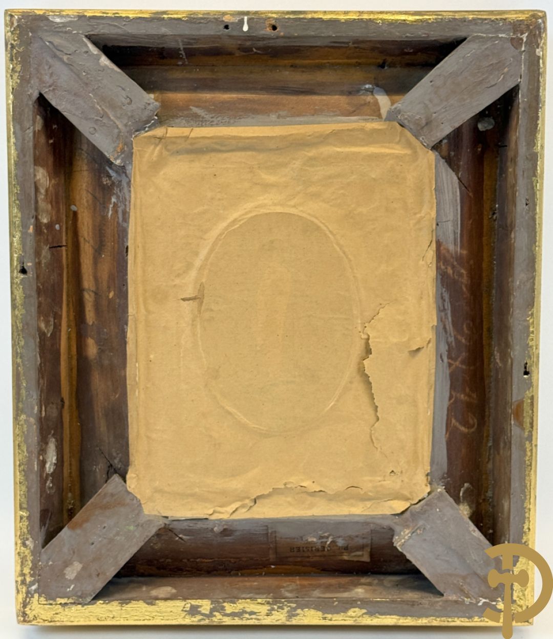 Vergulde lijst met accanthusranken en ovaal medaillon + kader met ovaal medaillon + religieuse wassen zegel