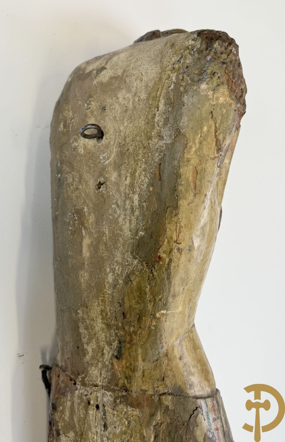Antieke houtgesculpteerde gepolychromeerde Christus met lenden doek, zonder armen, 16e-17e ?