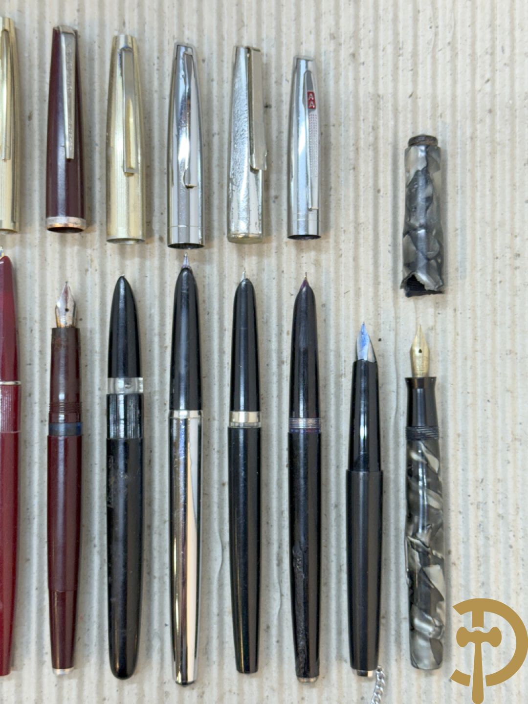 Vijftien oude vulpennen w.o. 4 uit de jaren 