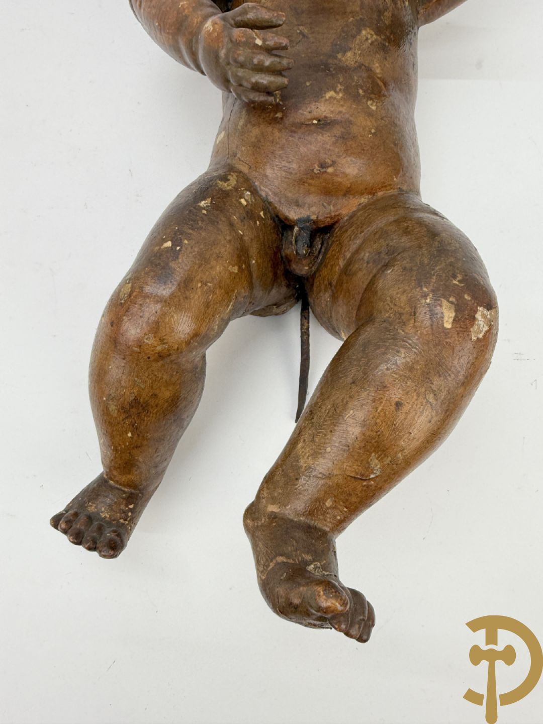 Paar houtgesculpteerde en gepolychromeerde cupido