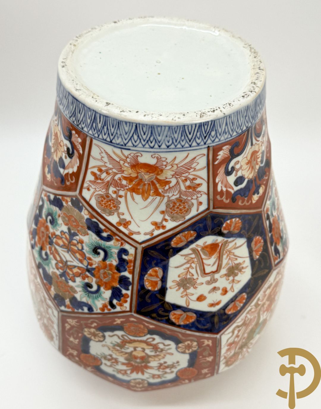 Japanse Imari vaas met fo-hond bezet, 19e