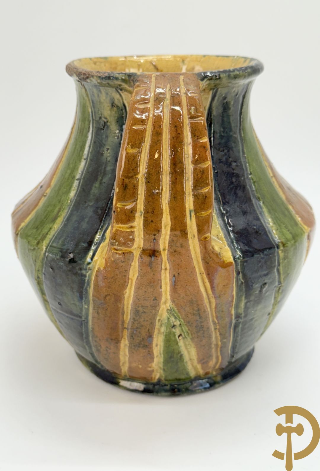 Drie Vlaams aardwerken vazen + Vlaams aardewerken tabakspot - VH gemonogrammeerd (Van Humskerk H.)