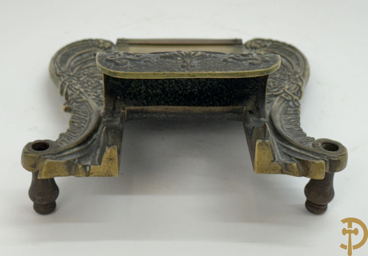 LE VERRIER M. getekend - Bronzen bureau ornament van Maison Leroi met blazoen van Franse lelies