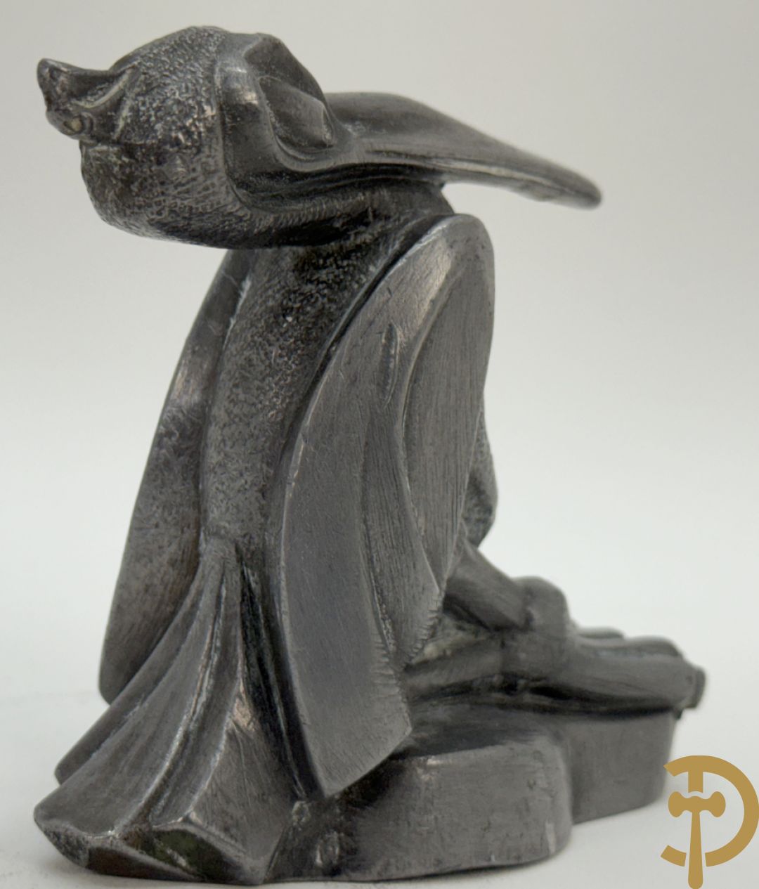 Mascotte voor een auto : ARTUS get. (pseudoniem Max Le Verrier) 