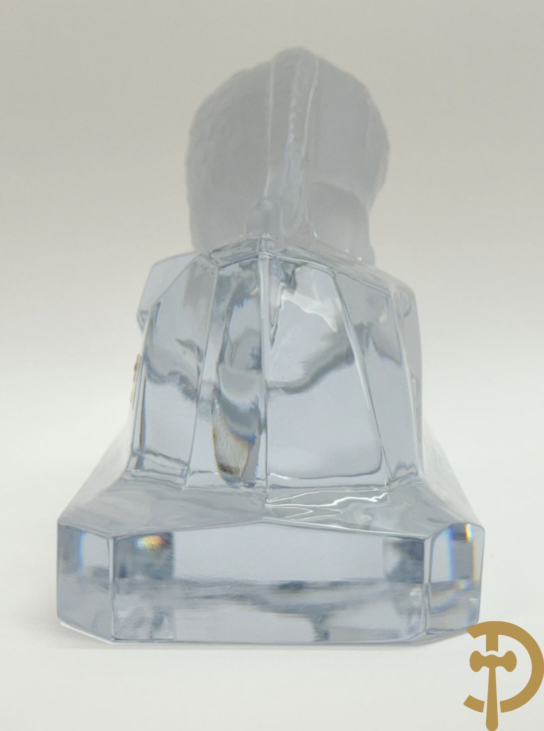 Sluipend luipaard in kristal, Cristal de Sèvres France gemerkt