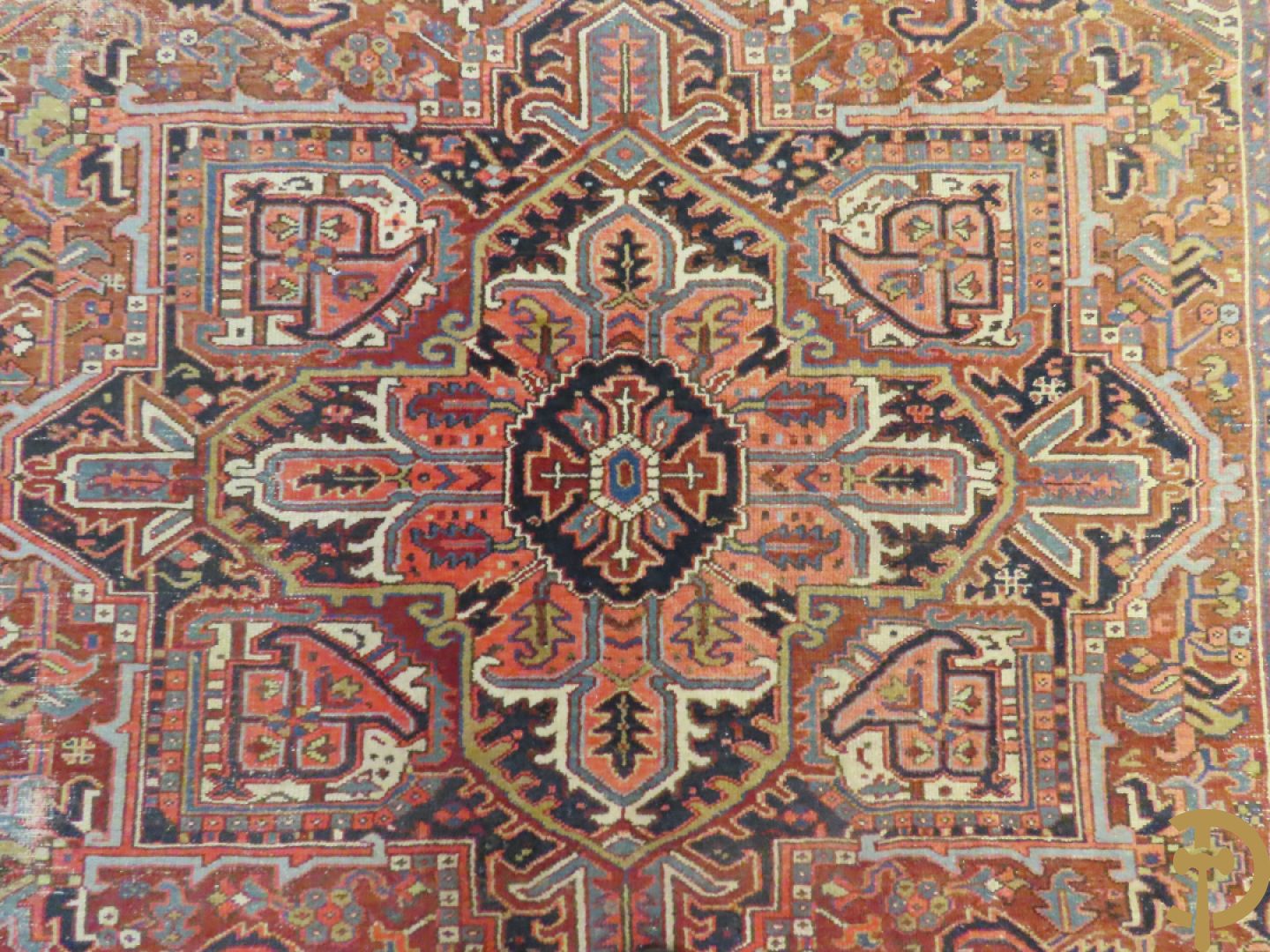 Antiek oosters handgeknoopt tapijt Heriz