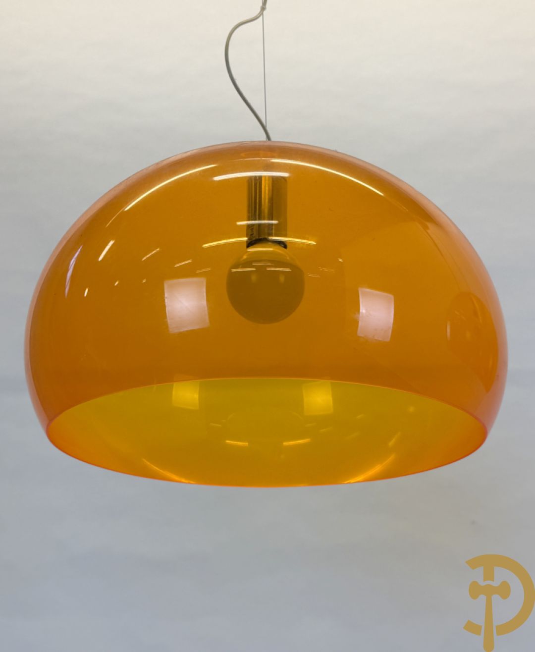 Paar vintage oranje plexi plafondlampen, Kartell, design Ferruccio-Laviani