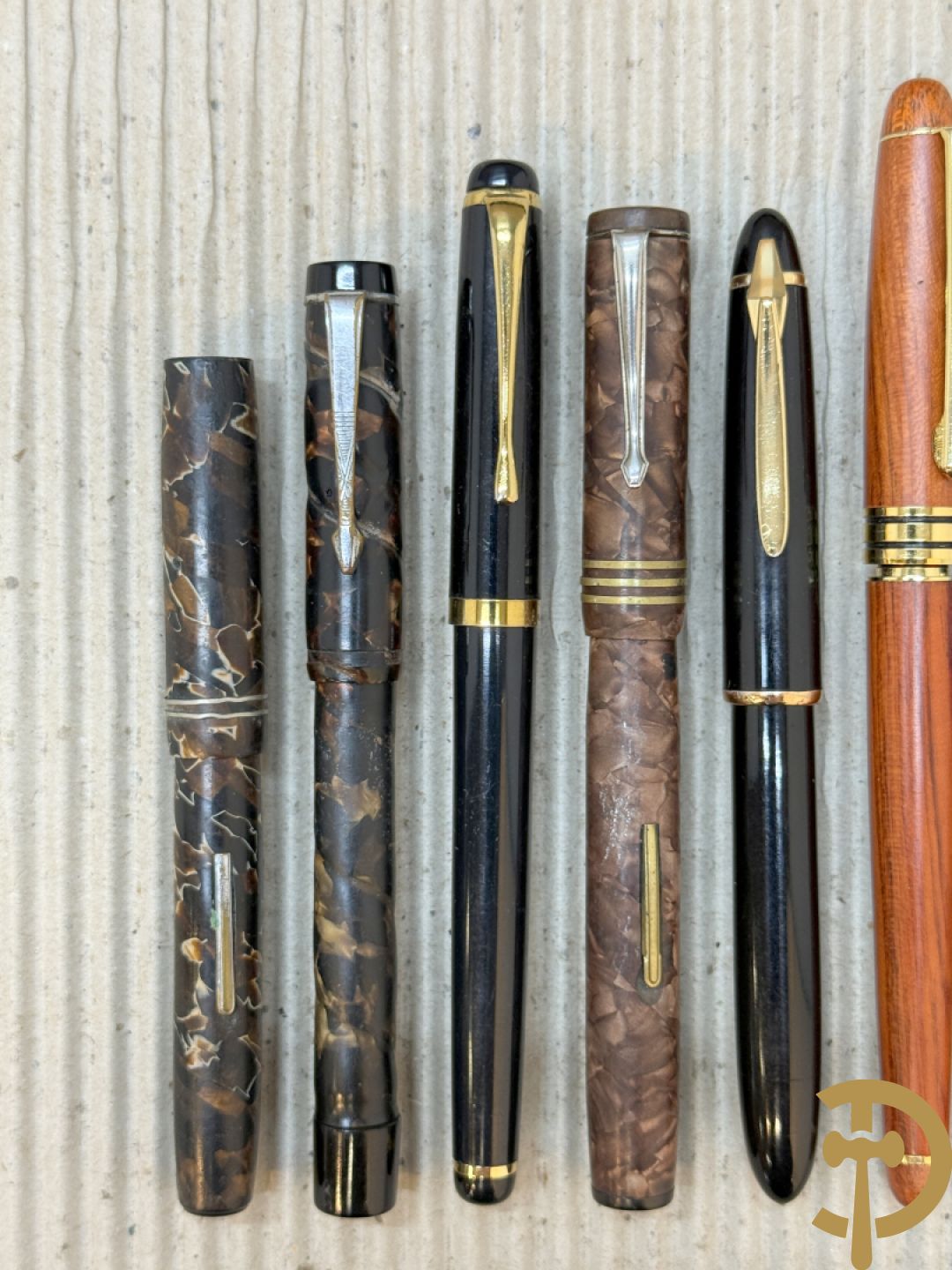Vijftien oude vulpennen w.o. 5 uit de jaren 