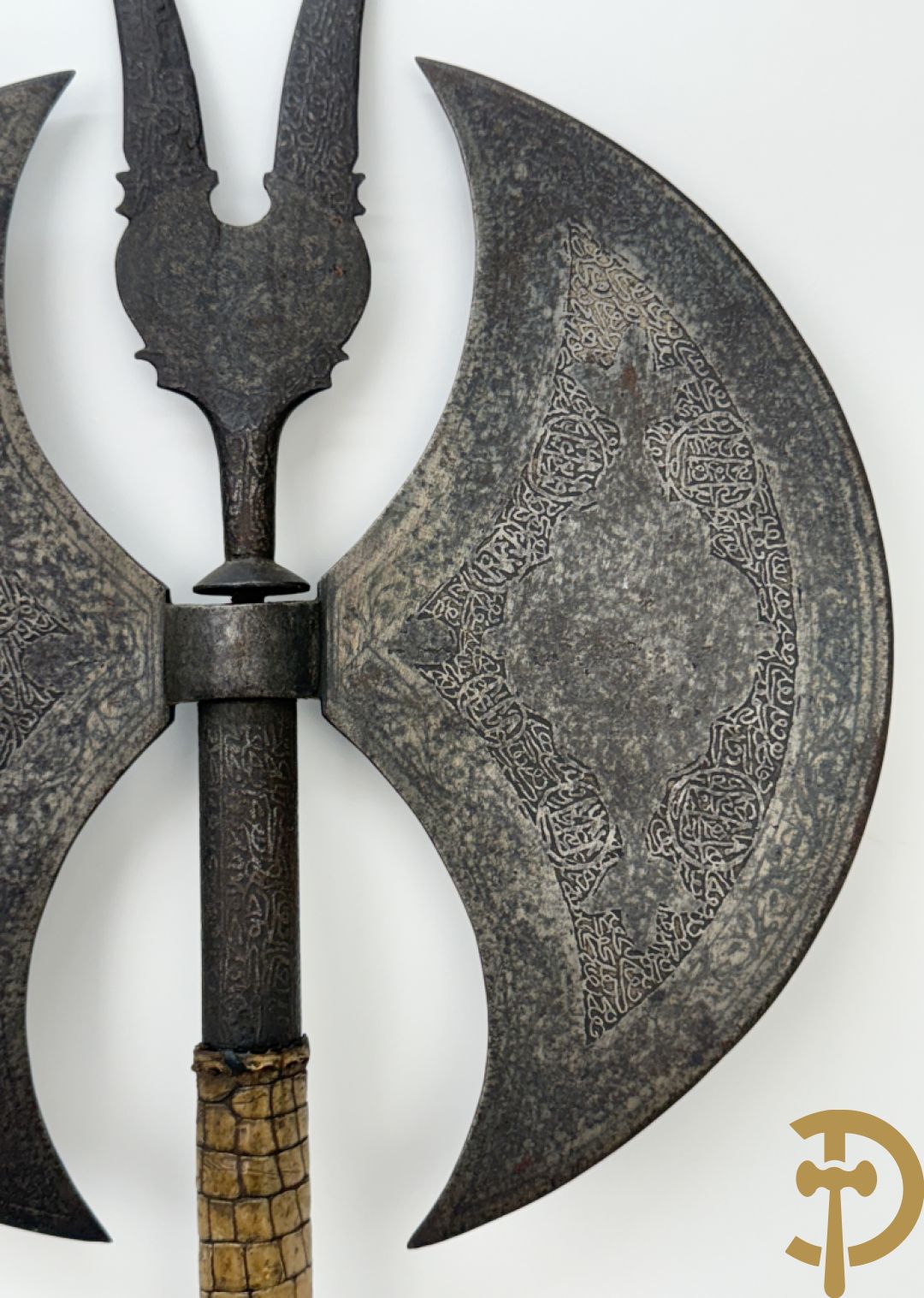 Ijzeren ceremoniële bewerkte dubbele Perzische Mahdist bijl of Tabar, 19e