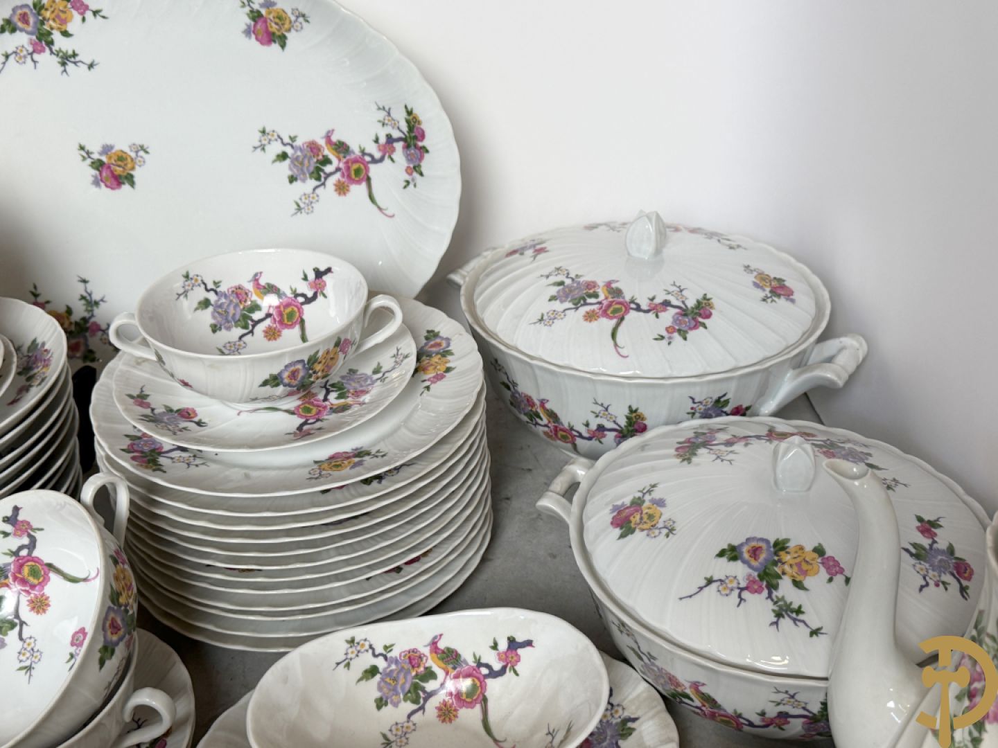 Porseleinen eet- (12-delig) en koffieservies (24- delig), Bernard Aud Limoges + porseleinen koffieservies, Haviland Limoges