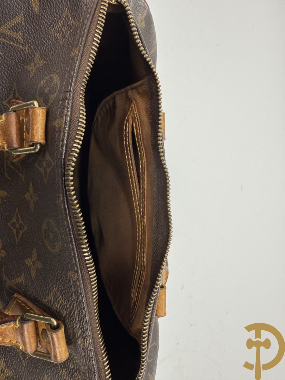 Kleine speedybag Louis Vuitton, binnenin gemerkt TH 0948