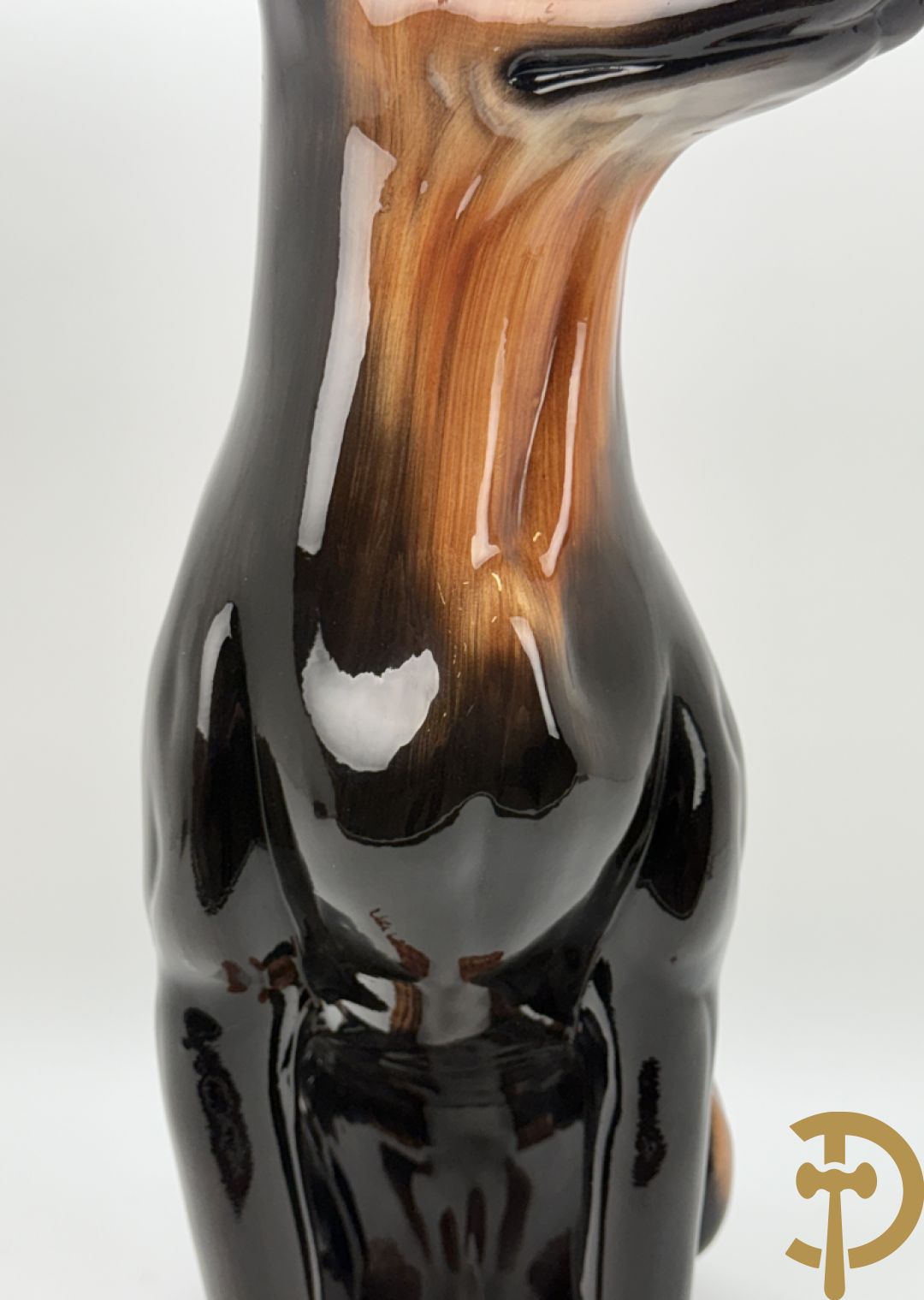 Dobberman in meerkleurige Italiaanse faience