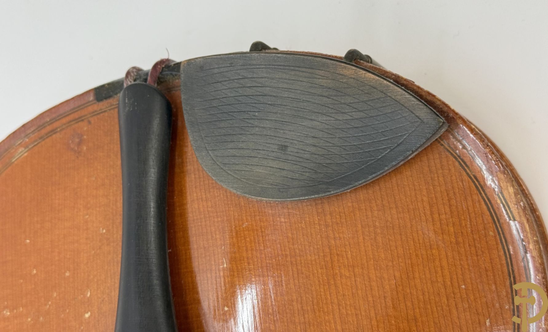 Oude viool, Caspar Da Salo N. Brescia getekend binnenin