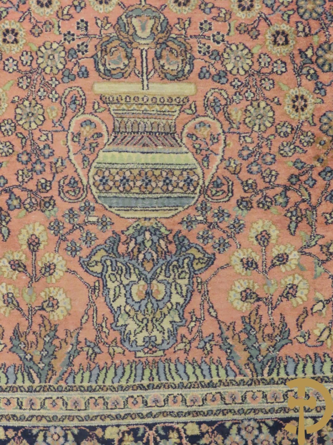 Oosters handgeknoopte loper zijde op katoen met amfoor en bloemenmotieven