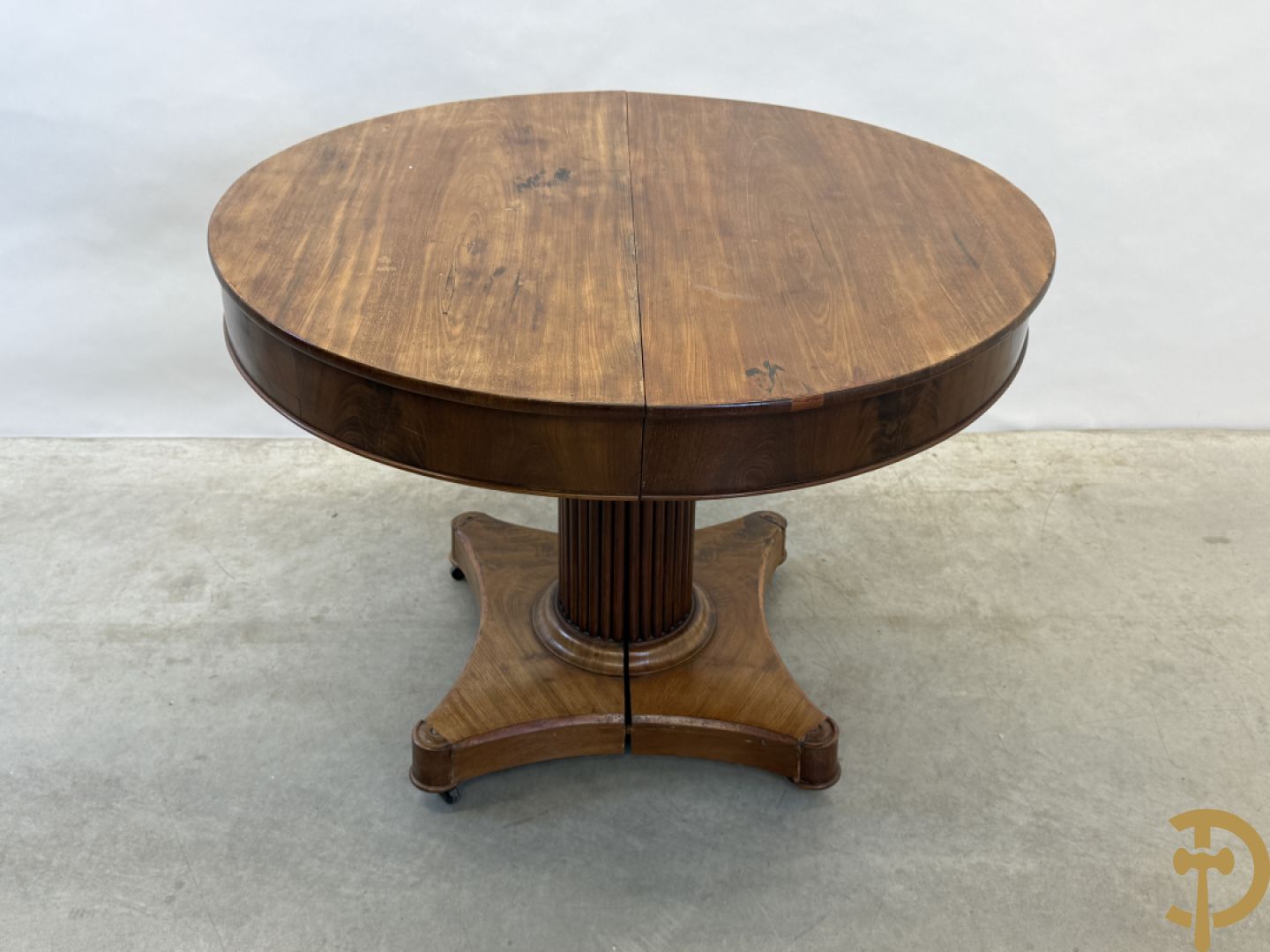 Notelaren uittrekbare ronde Charles X tafel, 19e