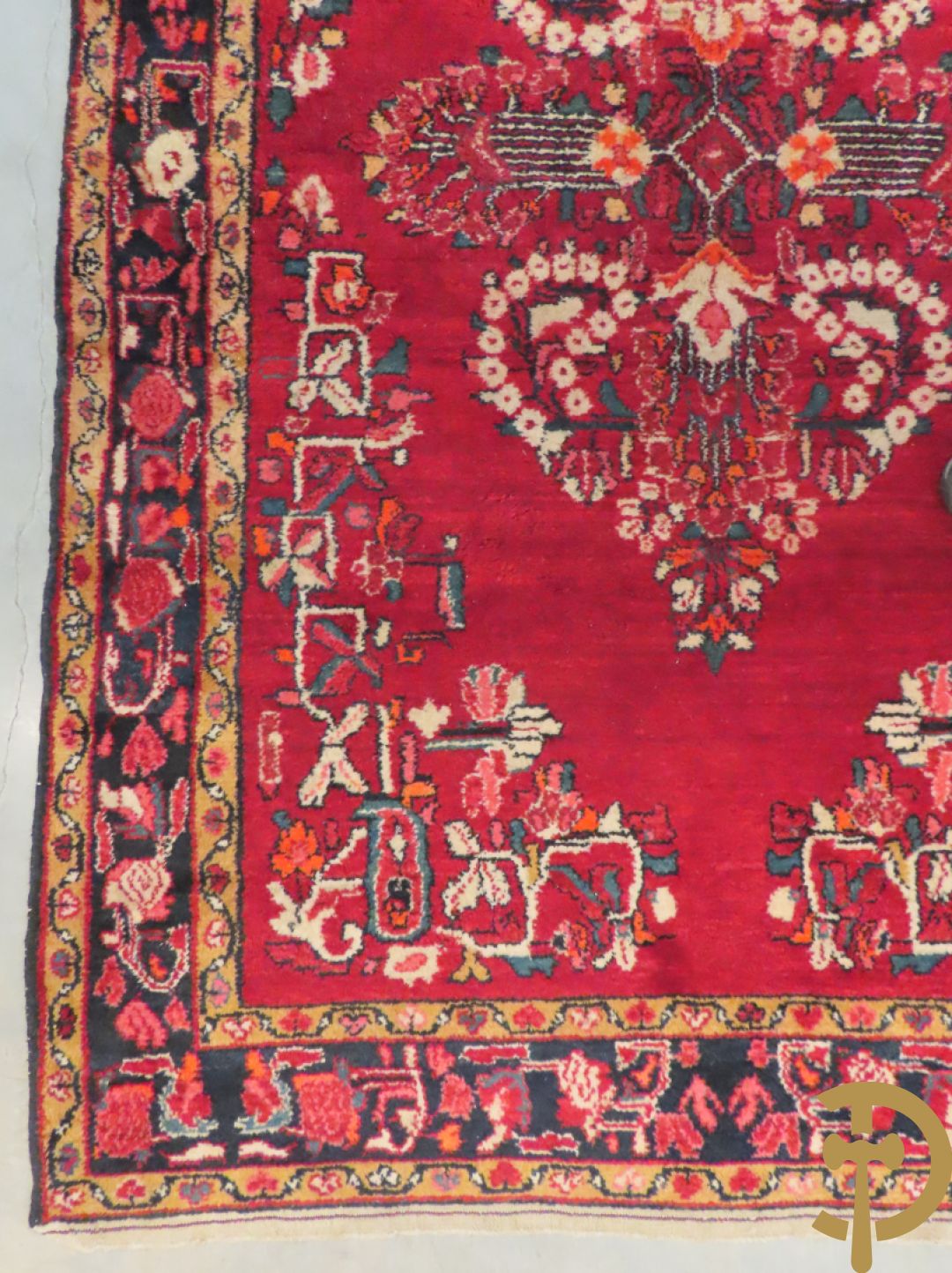 Oosters handgeknoopt tapijt Hamadan met rode fond