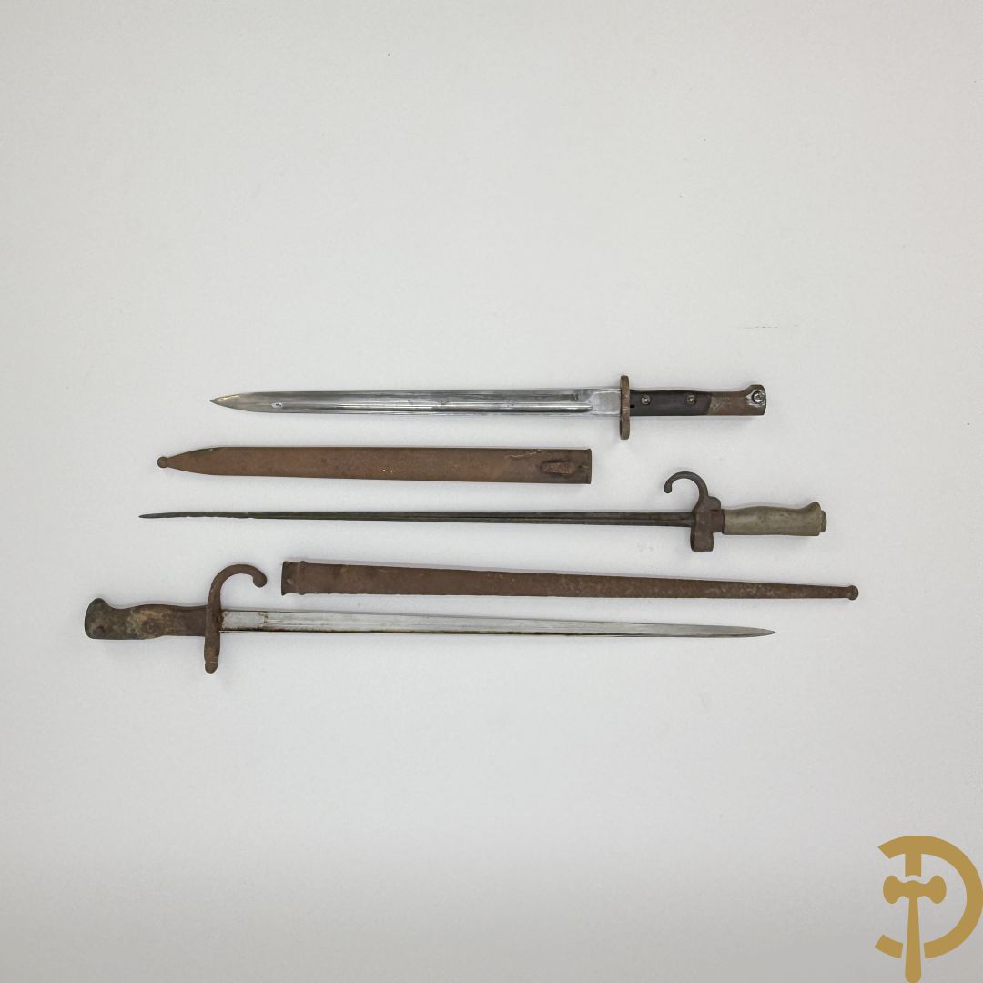Drie bajonettes