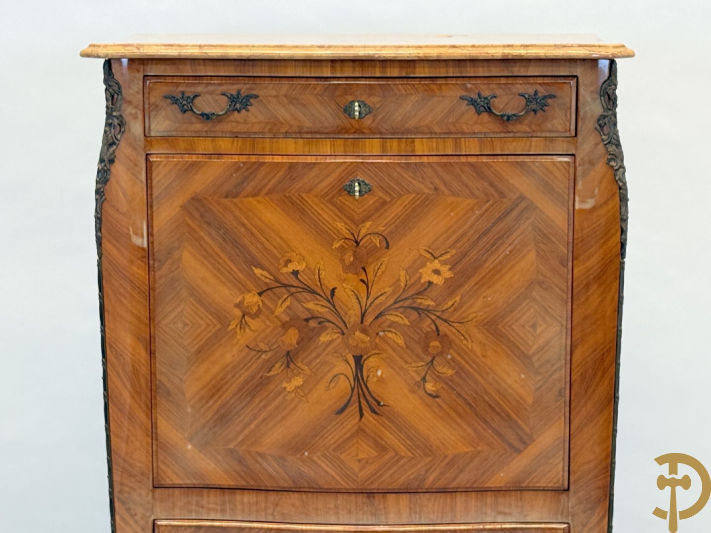 Notelaren klapsecretaire met 4 lades en bloemenmarquetterie, bezet met bronzen ornamenten - bovenaan met marmeren blad