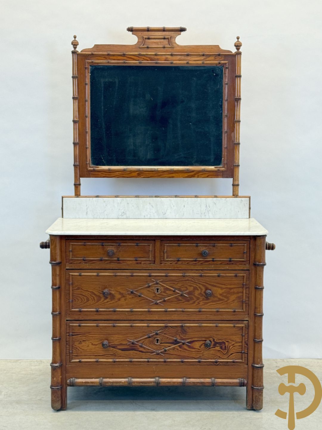 Bamboe opschiktafel mt 4 lades, wit marmeren blad en spiegel