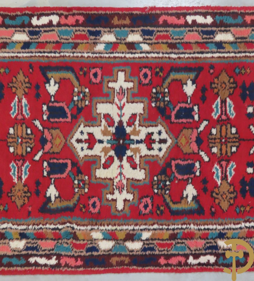 Zes oosterse handgeknoopte tapijten w.o. 2 Bouchara, Hamadan en 2 voettapijtjes