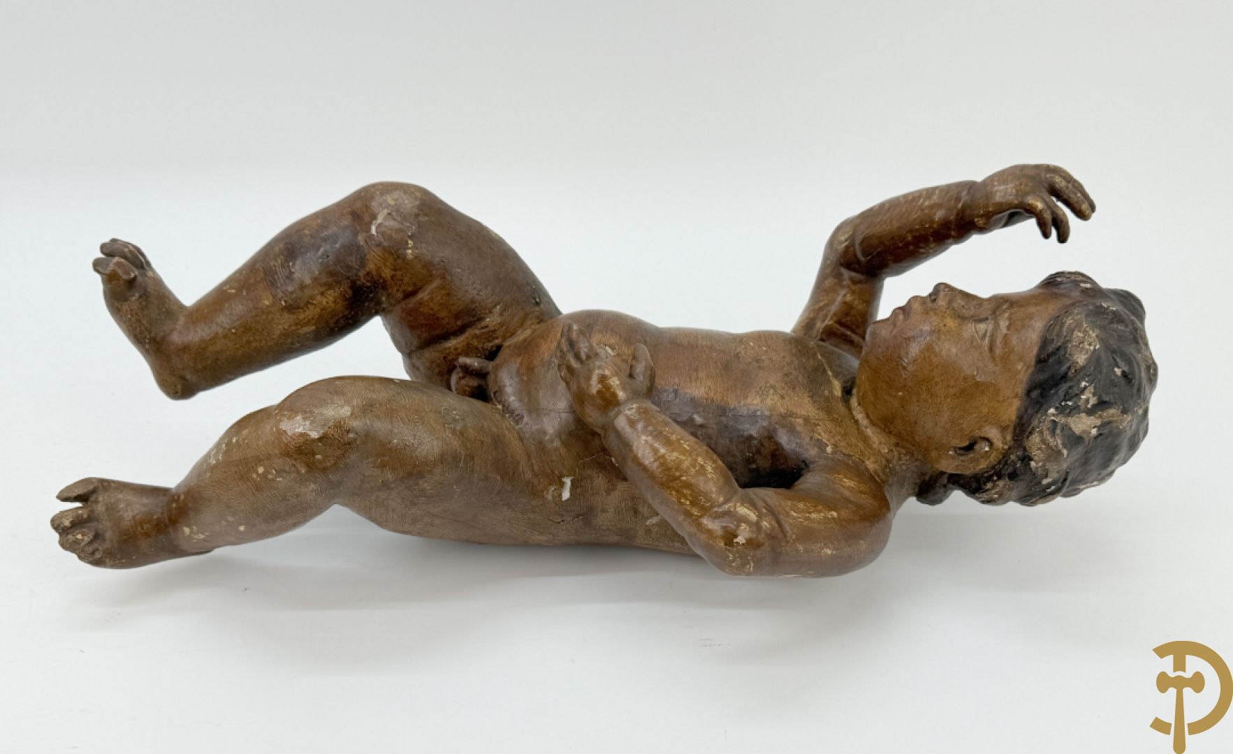 Paar houtgesculpteerde en gepolychromeerde cupido