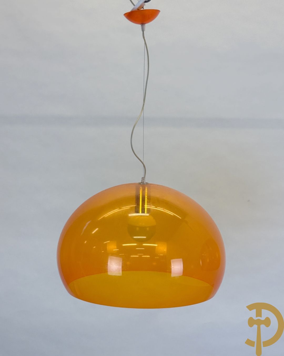 Paar vintage oranje plexi plafondlampen, Kartell, design Ferruccio-Laviani