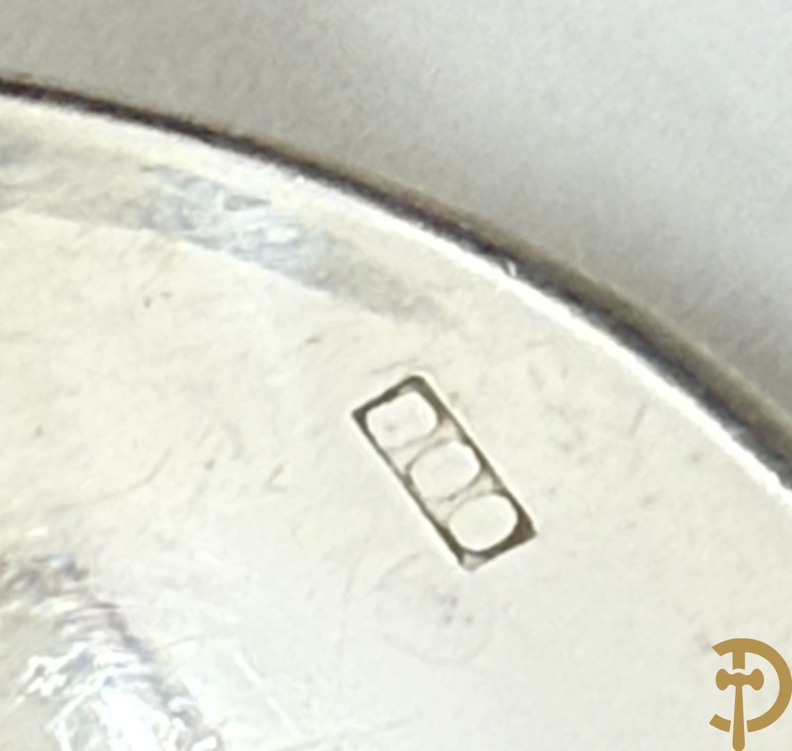 Massief zilveren bestek Delheid bestaande uit 12 vorken, 12 lepels en 12 koffielepels