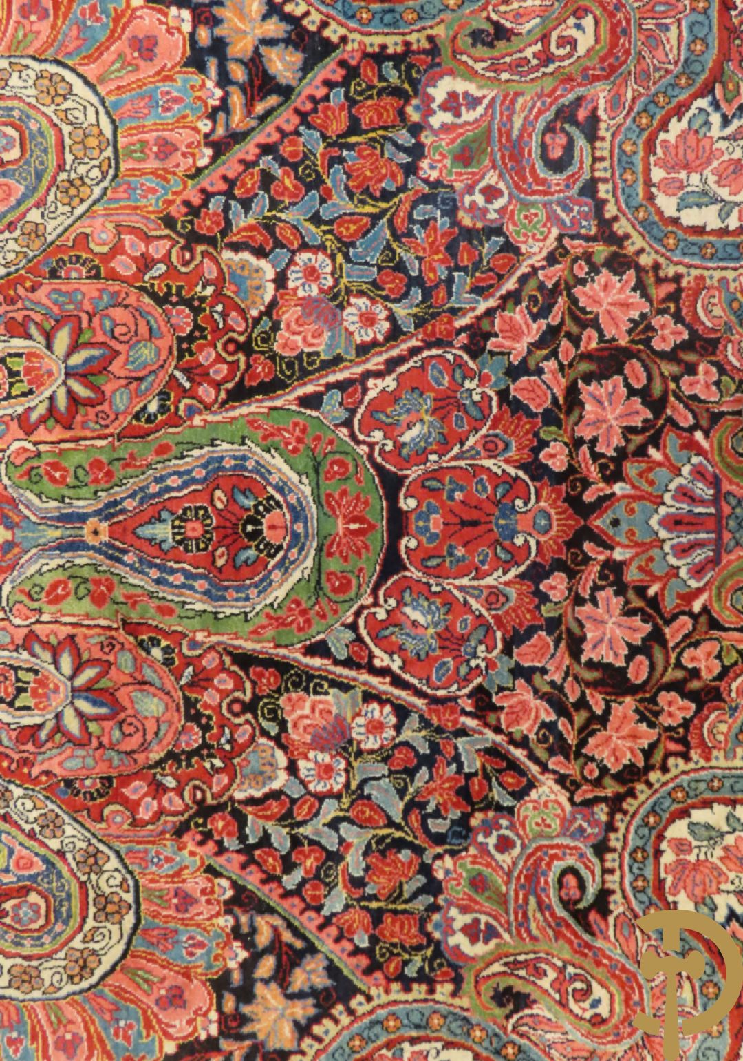 Oosters handgeknoopt tapijt met cashmeremotieven