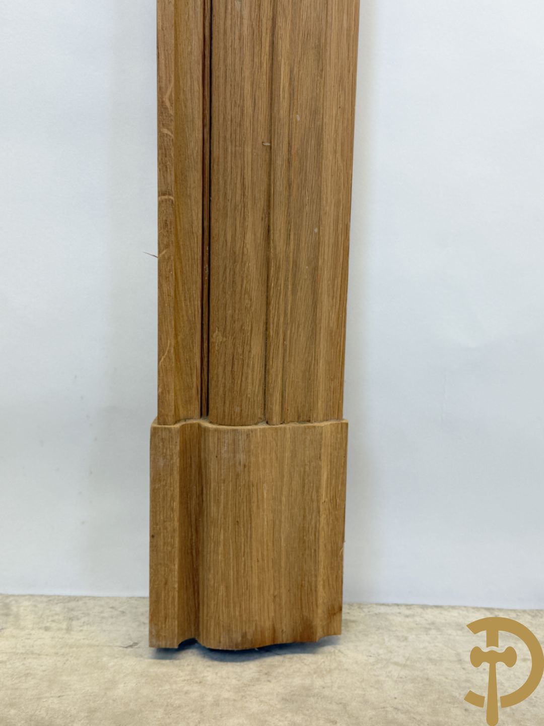 Eiken schouwmantel met gestoken molures