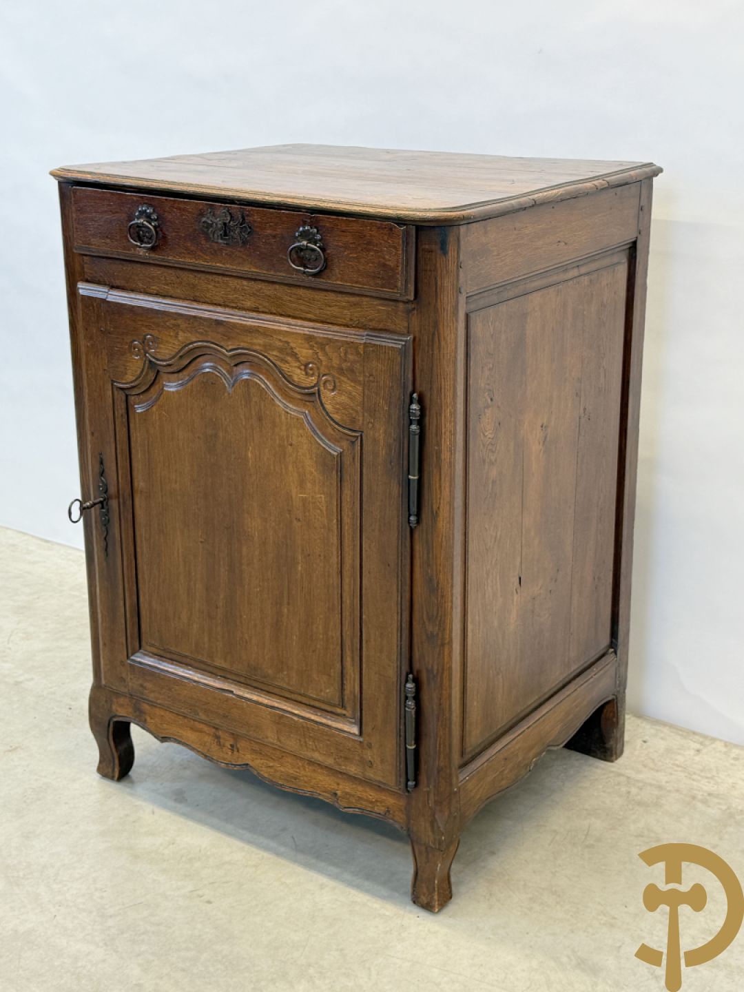 Massief eiken confiturier met deur en lade, 18e