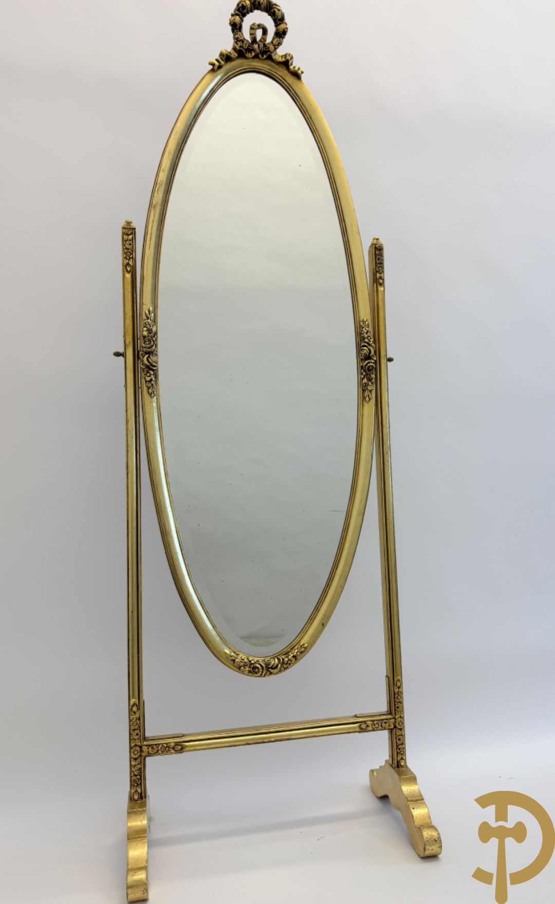 Vergulde ovale kleermakersspiegel in statief