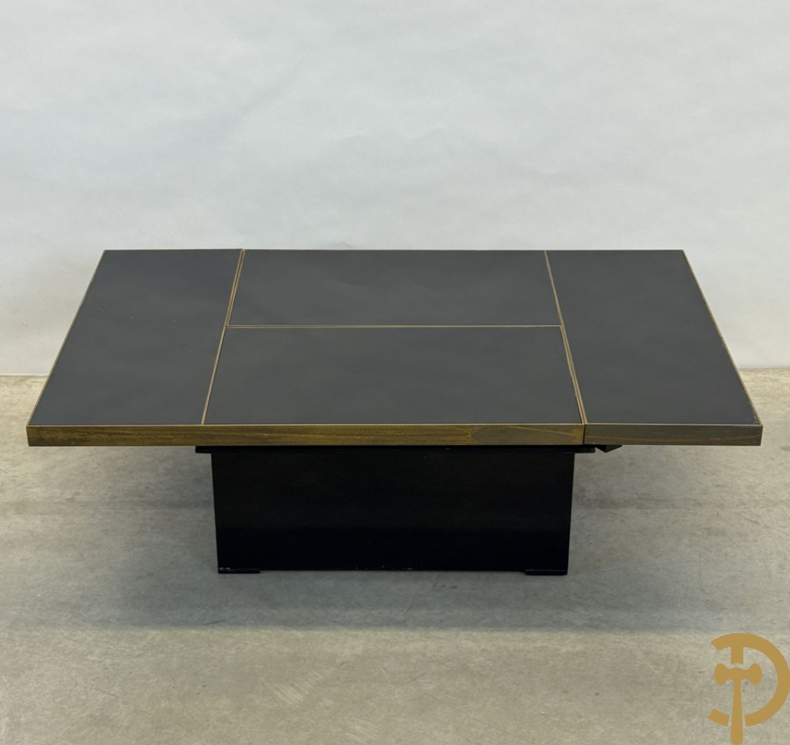 Vintage zwarte salontafel Belgo Chrom met koperomranding en open schuifbare middenpartij - centraal met bar