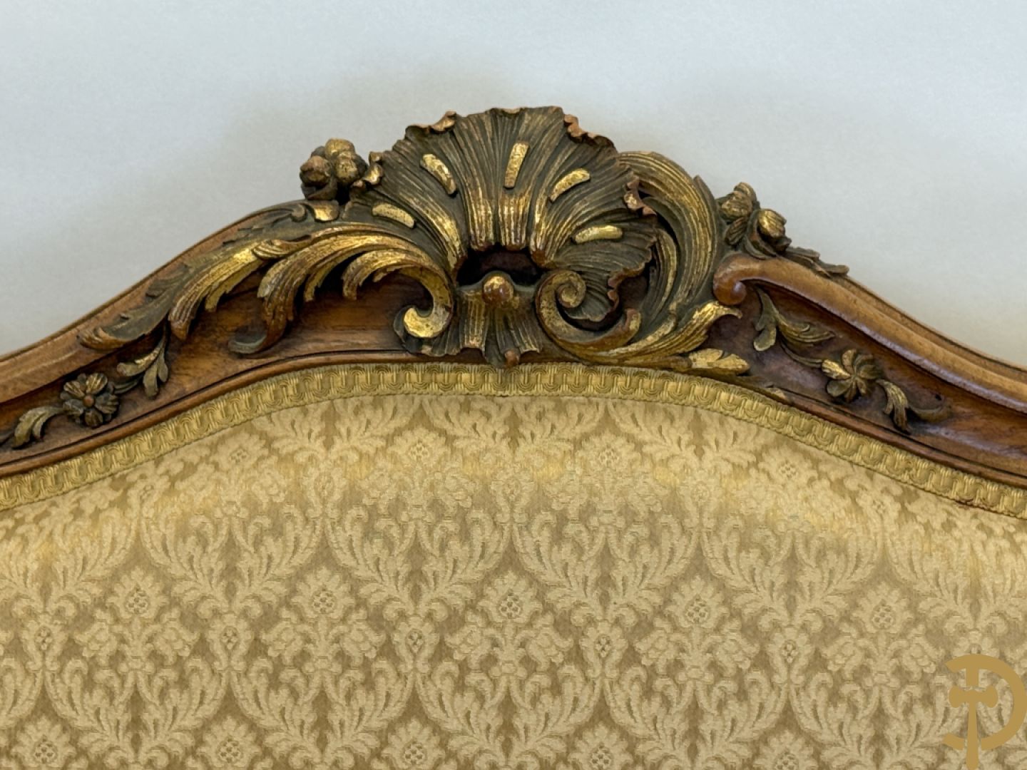 Notelaren Louis XV canapé en 2 armzetels met rocailles