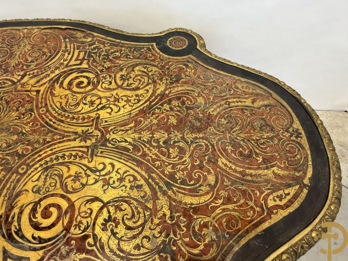 Boulle tafel met lade, Napoleon III, met mooi koperinleg en bronzen ornamenten, 19e