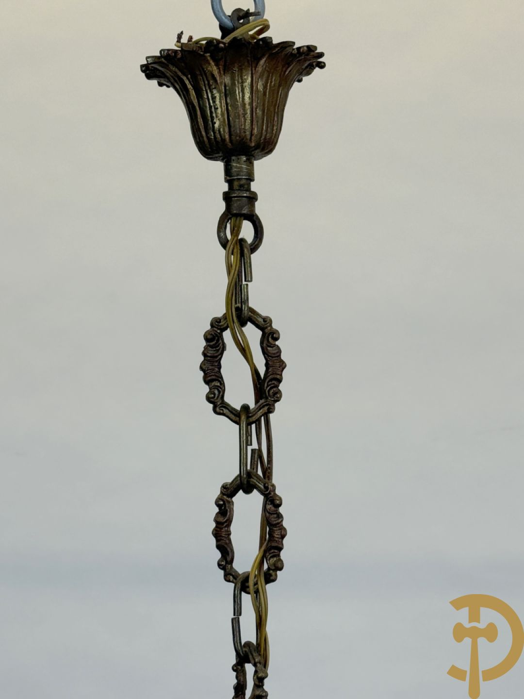 Zesarmige luchter met accanthusranken