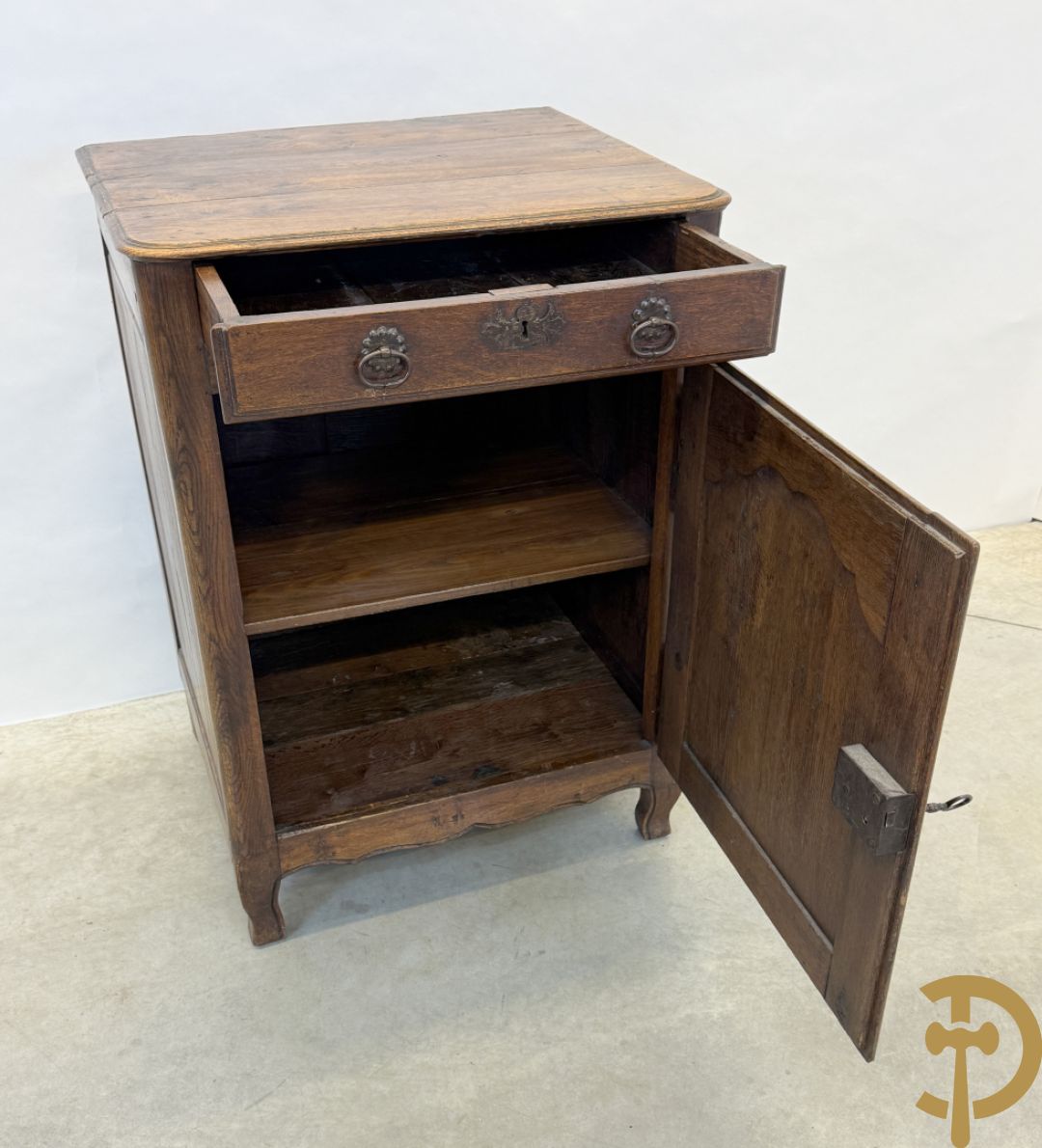 Massief eiken confiturier met deur en lade, 18e