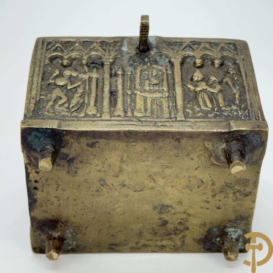 Vierdelige koperen Russische reisikoon + bronzen Neo Gotisch koffertje