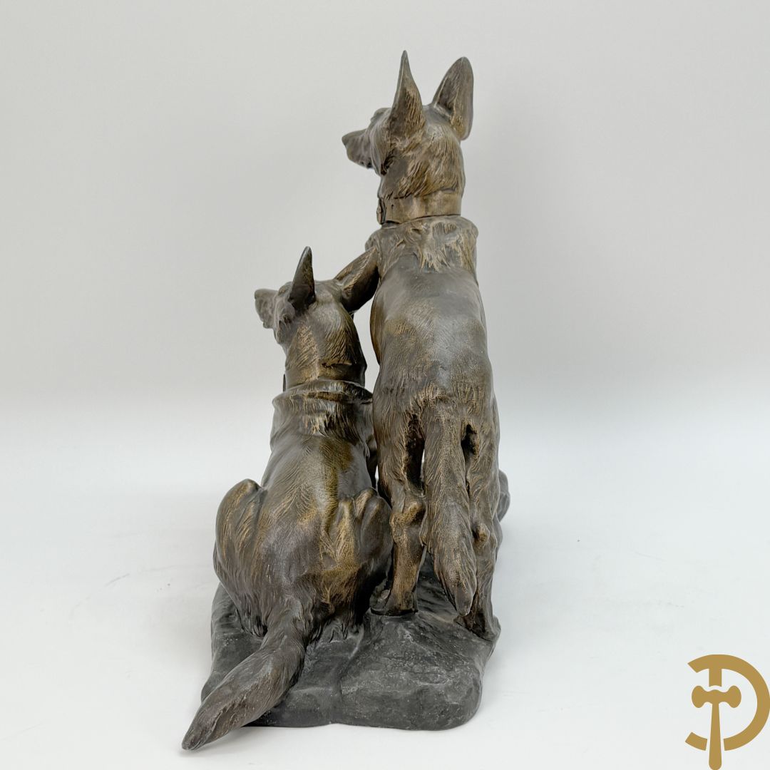 CARTIER Th. getekend 