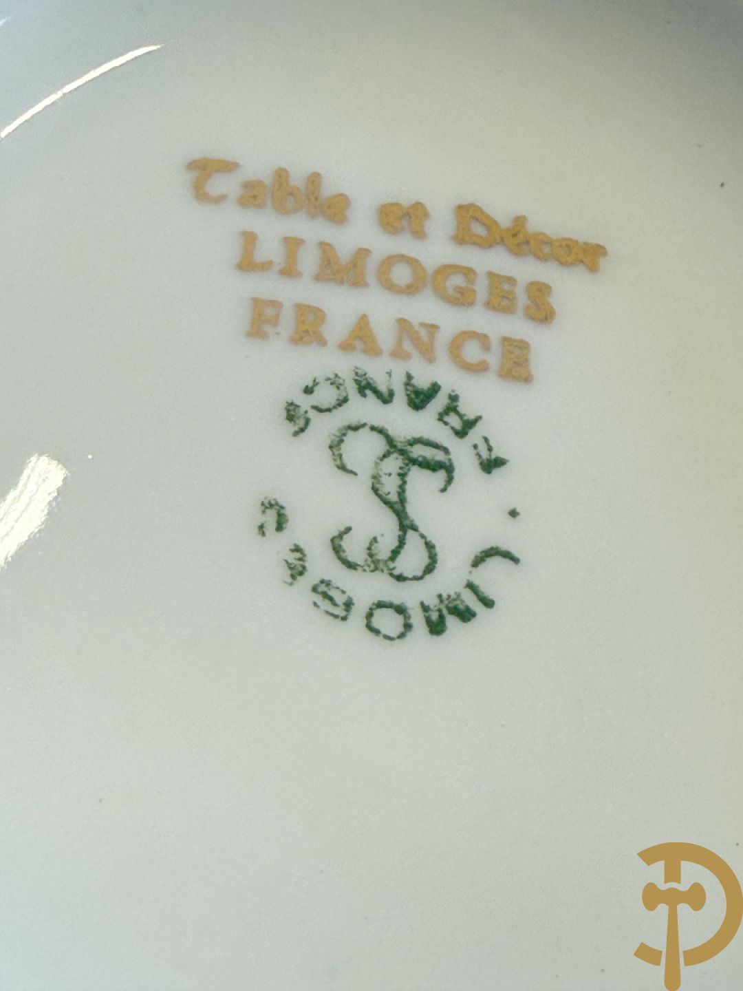 Wit porseleinen servies met vergulde rand, Eschenbach Germany + porseleinen servies met blauwe rand, Winterling Kirchenlamitz Bavaria