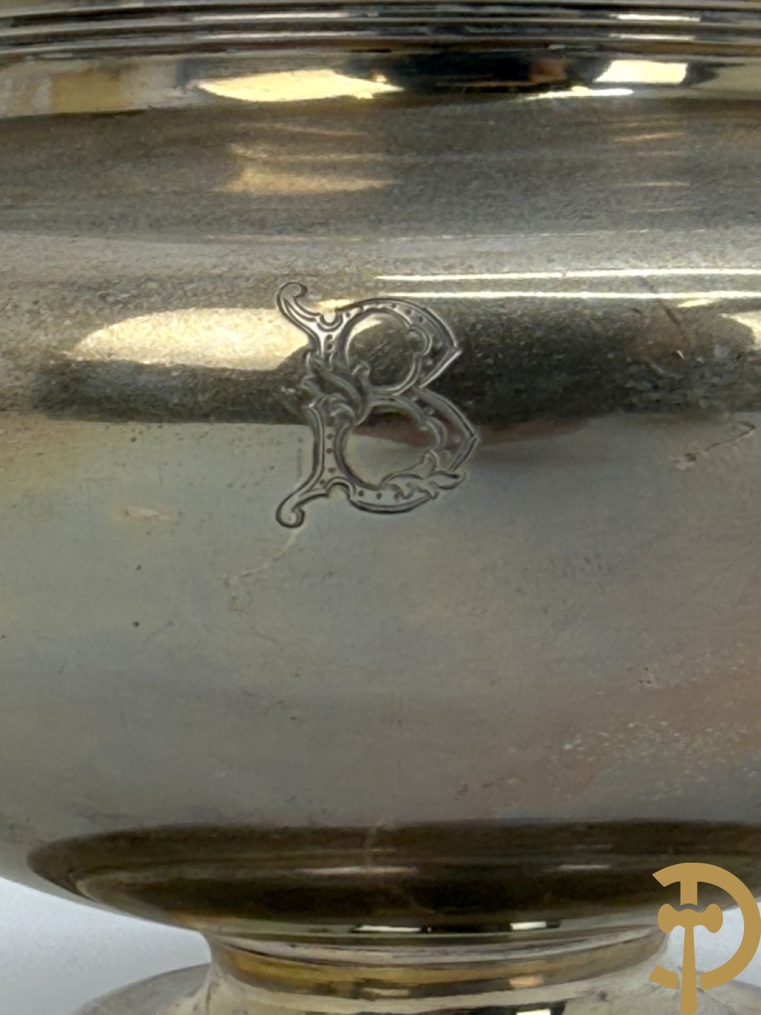 Zilveren koffiekan + bijhorende melk- en suikerpot, Louis XV stijl