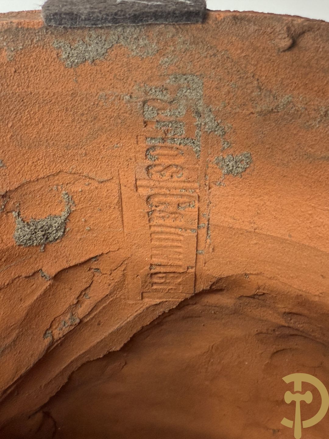 CALUWIER Carlos gestempeld binnenin, paar keramieken hoofden + Handbeschilderde ovale schotel van Caluwier Carlos