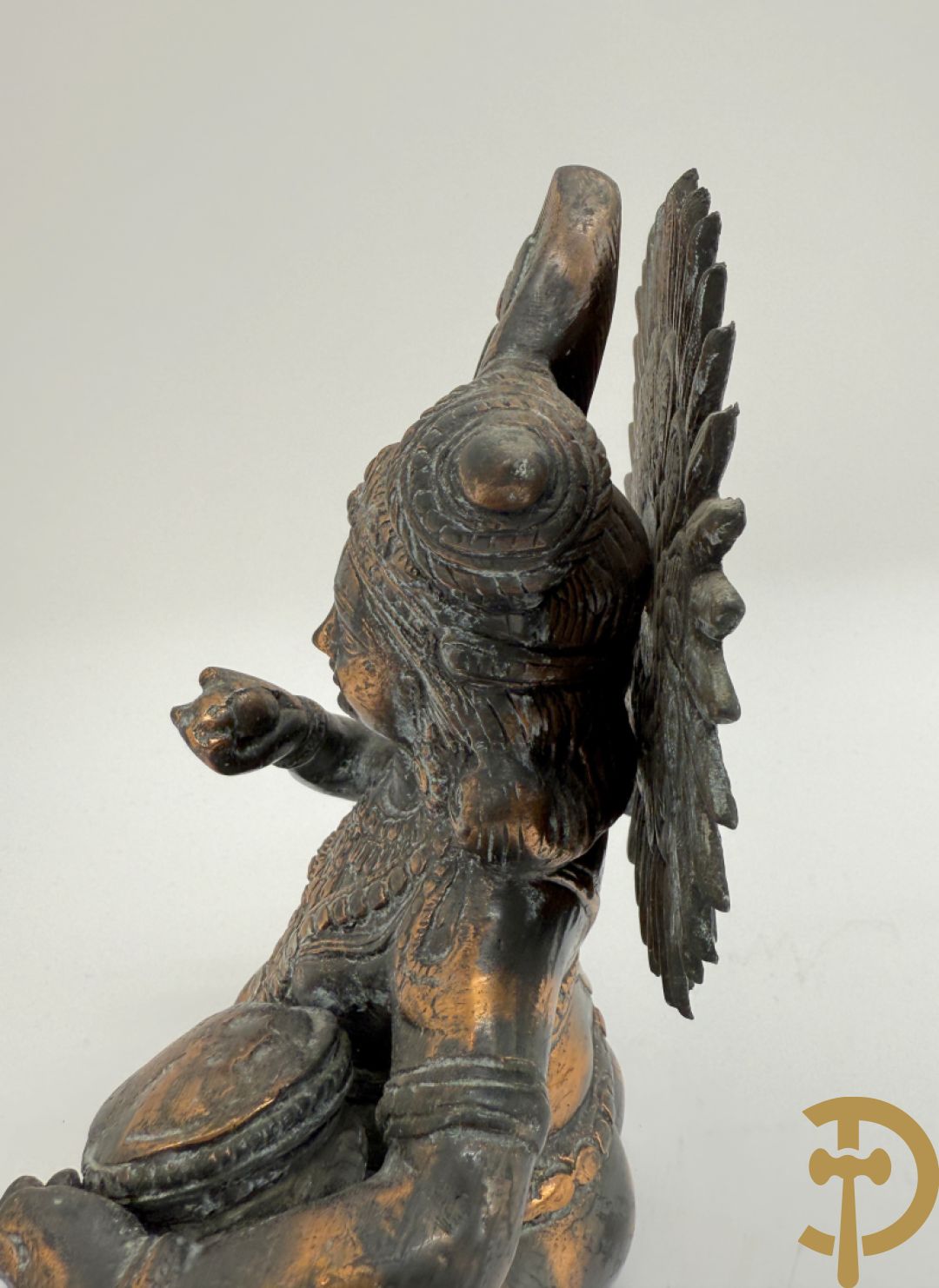 Bronzen dansende shiva + zittende bronzen boedhistische figuur + zittende boedhistische man met mand in zamak + bronzen boedhistisch boedhahoofd + bronzen shiva met 4 armen