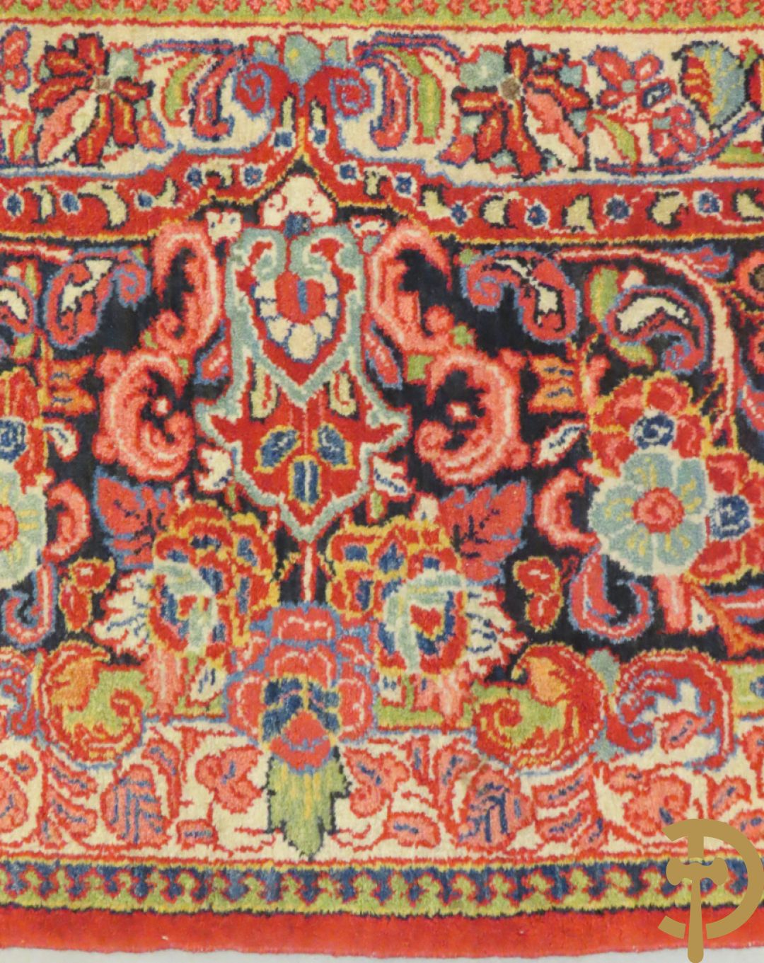 Oosters handgeknoopt tapijt met cashmeremotieven