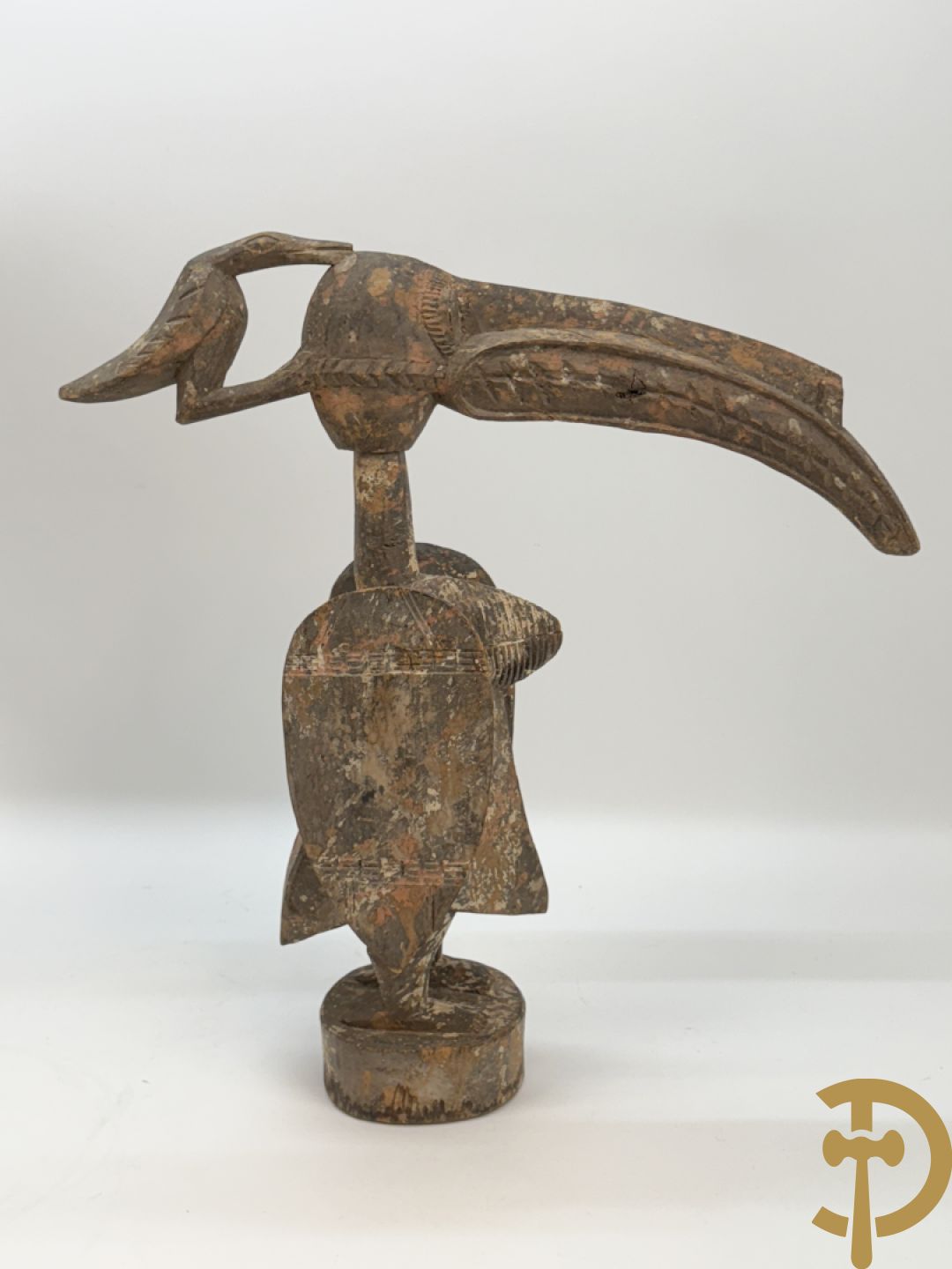 Twee Afrikaanse hout sculpturen : Ibo Nigeria masker + Malinees vogelbeeld Chiwara