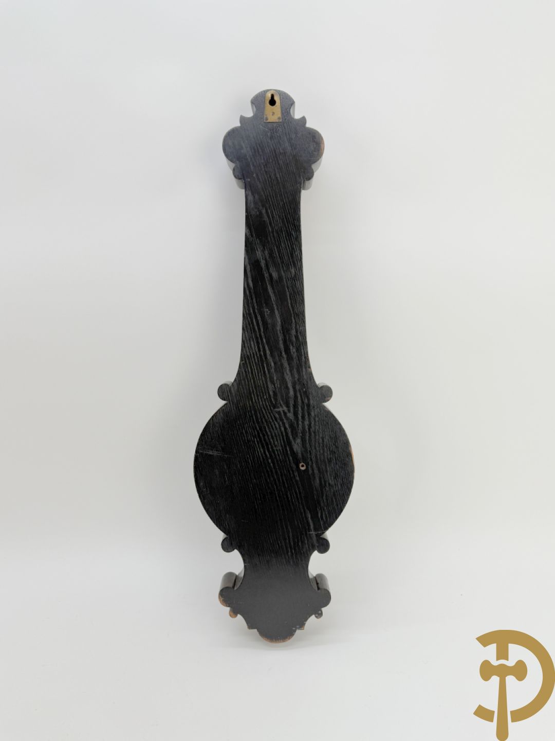 Massief eiken Engelse gesculpteerde baro- en thermometer + houtgesculpteerde console van narrenfiguur met basrelief