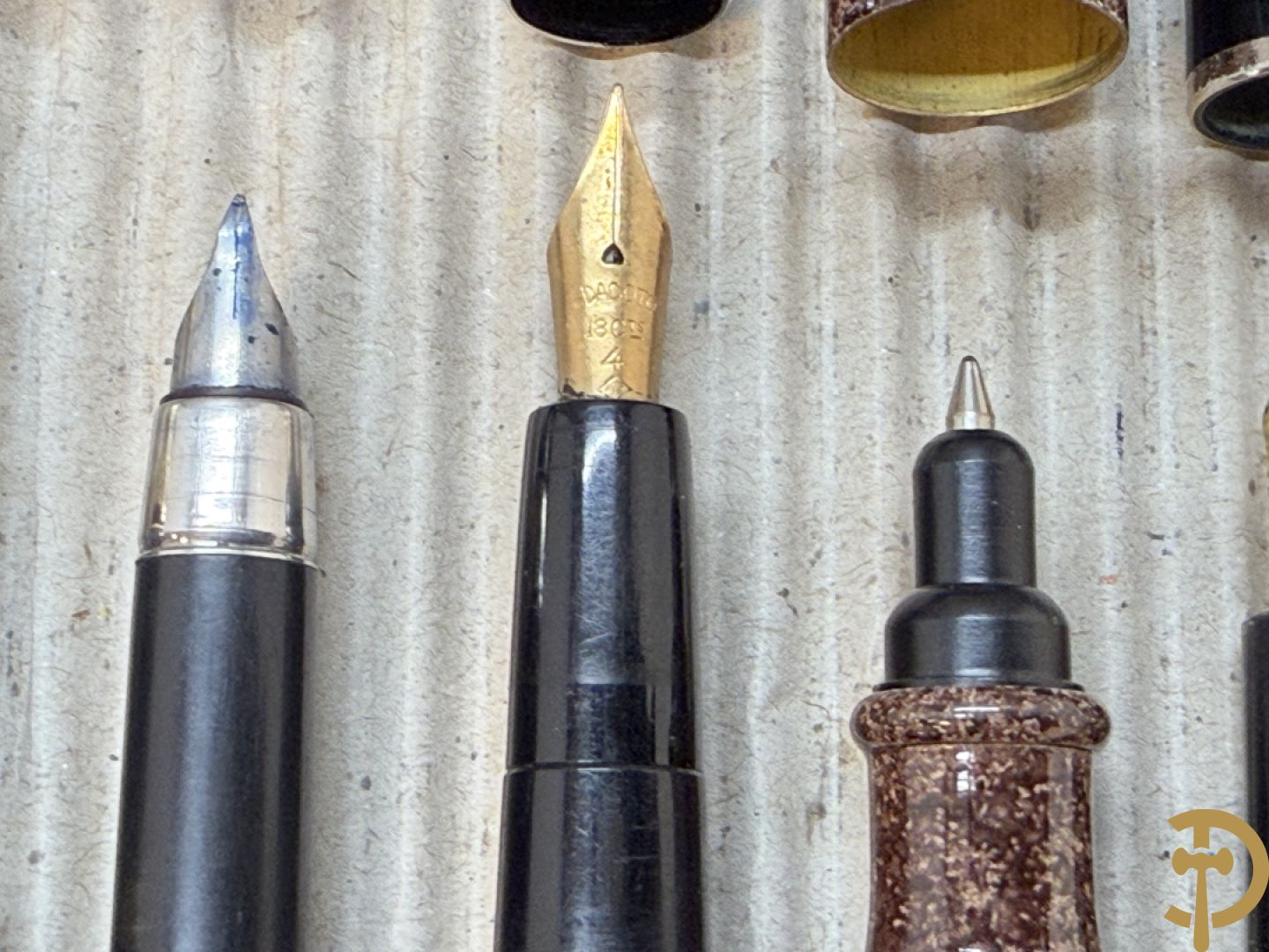 Vijftien oude vulpennen w.o. 5 uit de jaren 