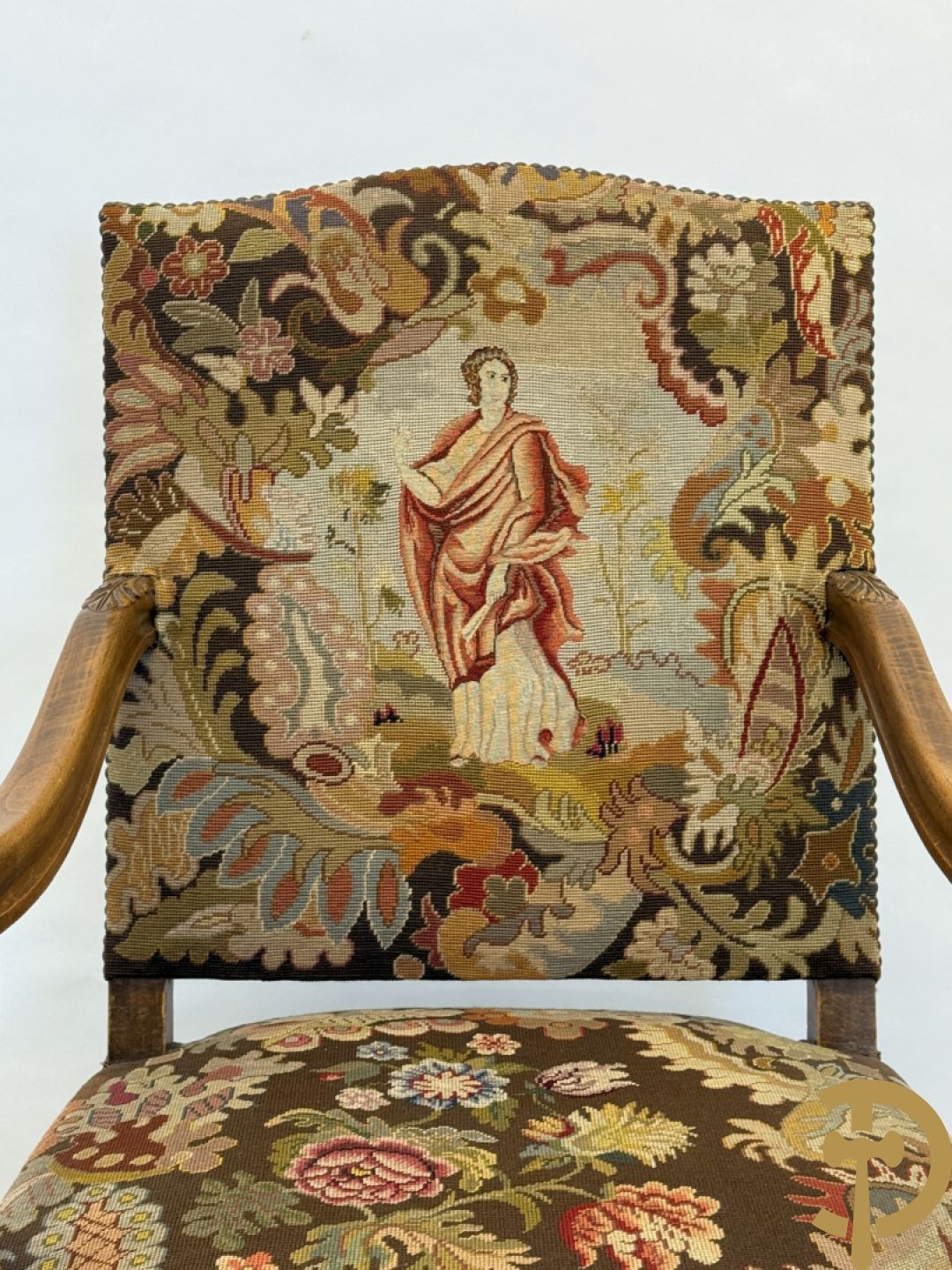 Armzetel Louis XIV met petit points + voetbankje