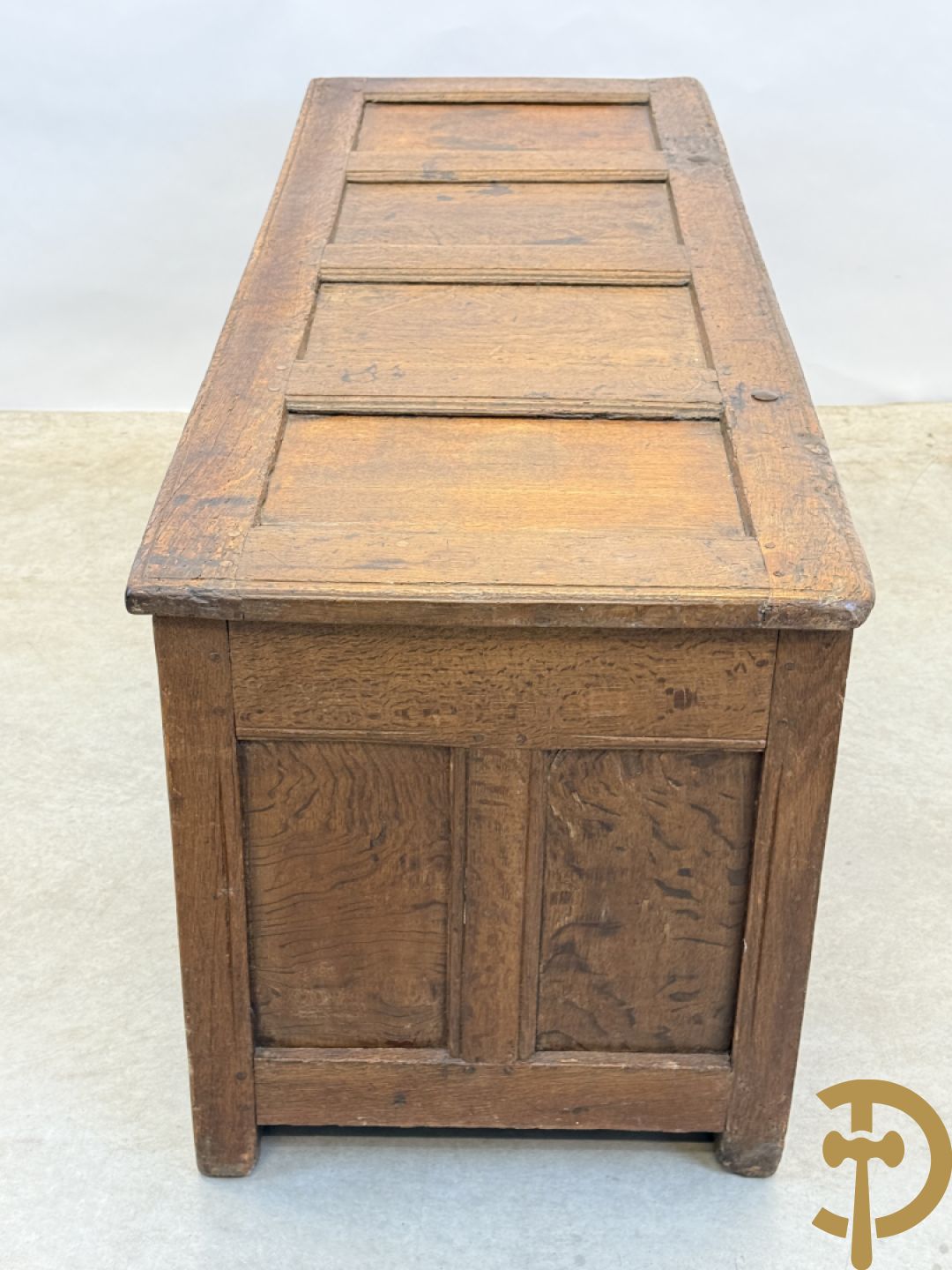 Massief eiken Engelse gesculpteerde panelenkoffer