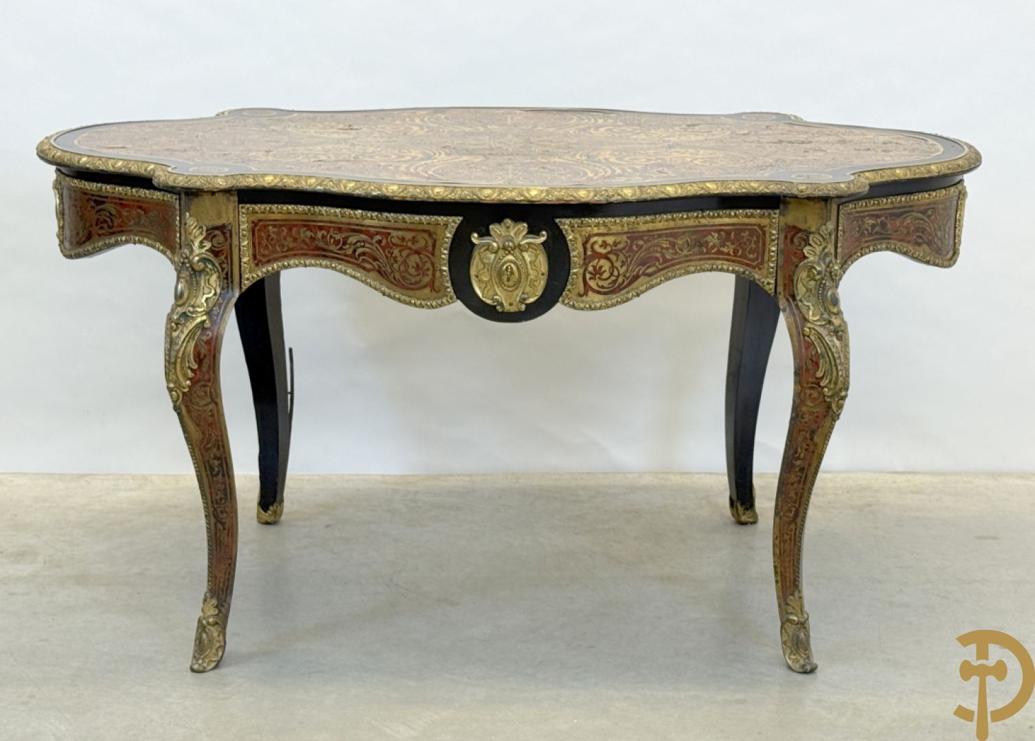 Boulle tafel met lade, Napoleon III, met mooi koperinleg en bronzen ornamenten, 19e
